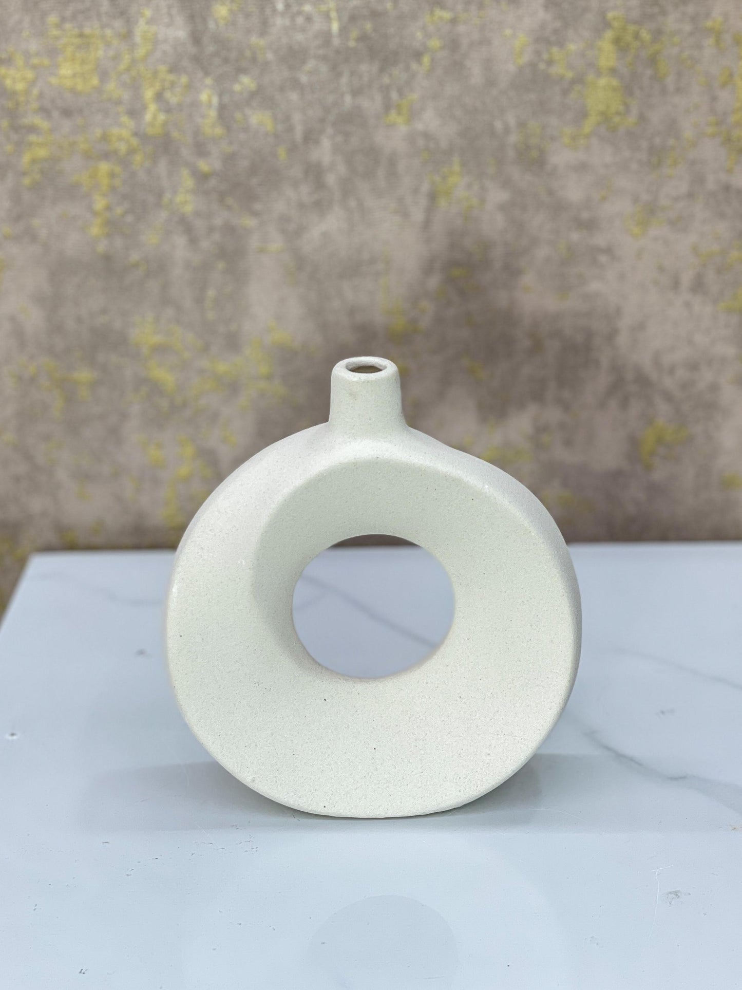 Florero en cerámica minimalista