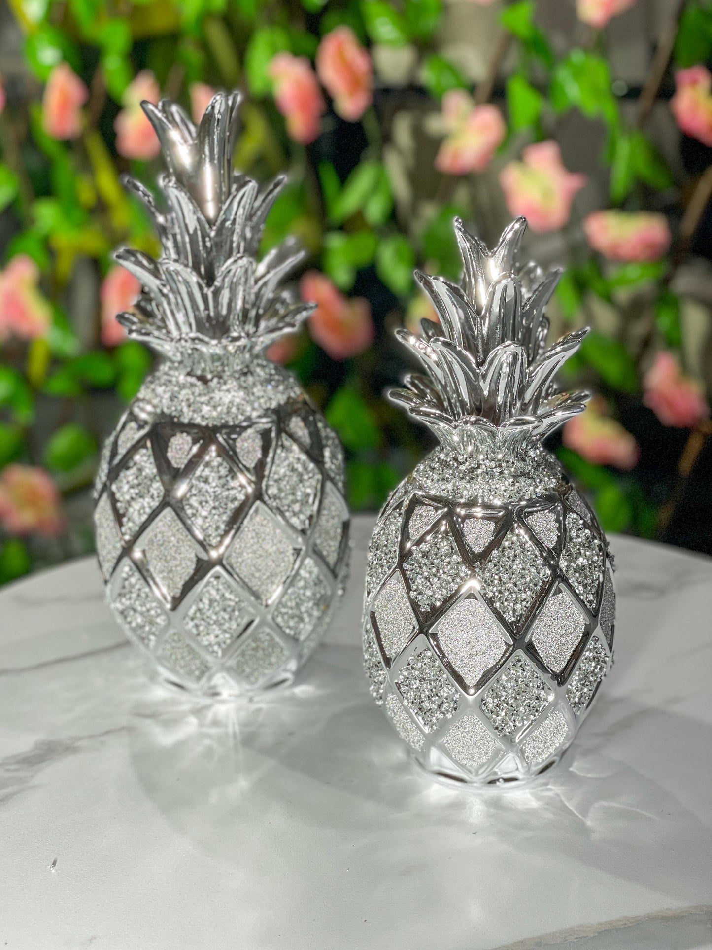 Dúo de Piñas Decorativas Brillantes