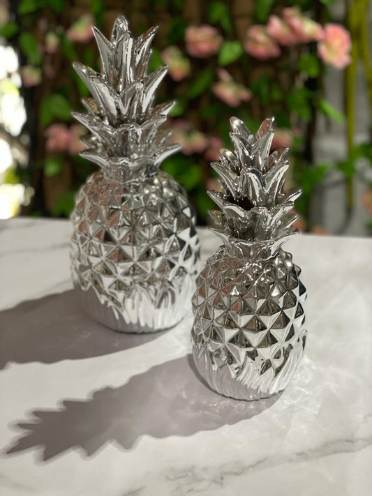 Dúo de Piñas Decorativas Porcelana